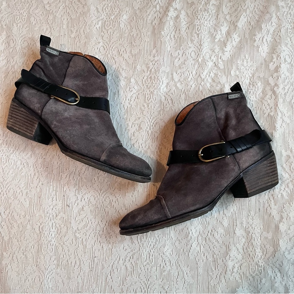 Pikolinos suede harness buckle heeled booties